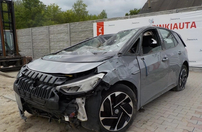 Volkswagen ID.3 cena 36900 przebieg: 30000, rok produkcji 2021 z Brzeg małe 277